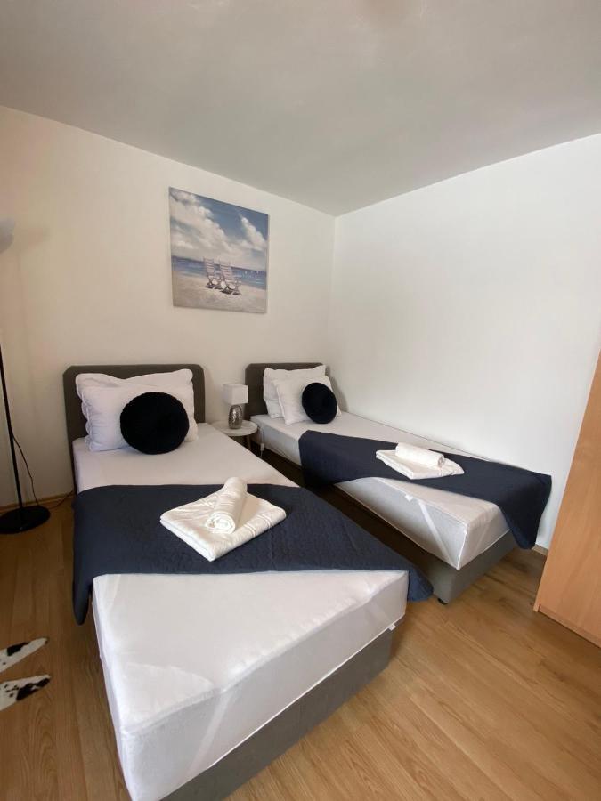 Apartman Hana U Blizini Automotodroma Grobnik I Kostrenski Plaza 科斯特雷纳 外观 照片